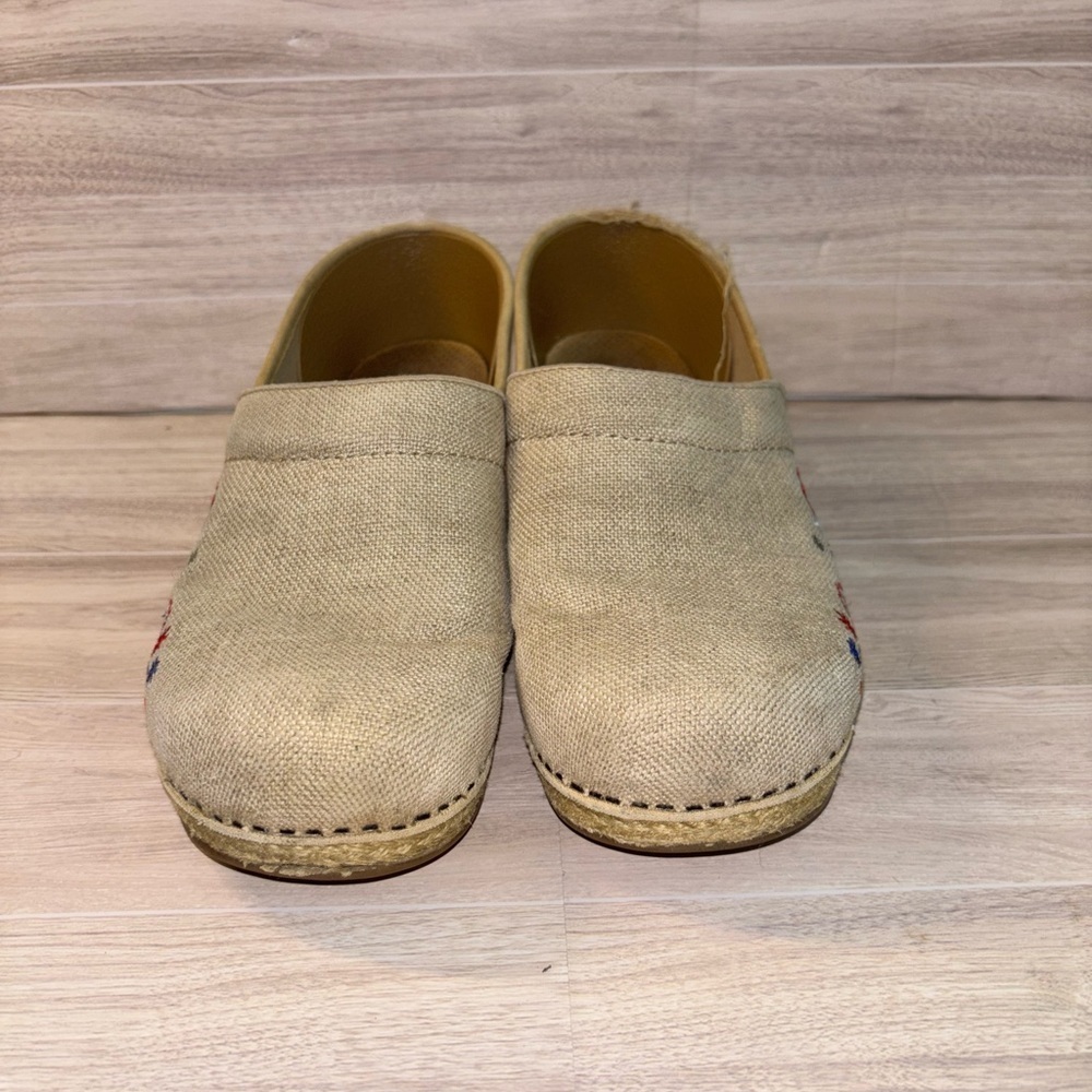 Dansko Clogs Beige Embroidered Paisley Jute Pro Artisan Vegan Burlap Canvas